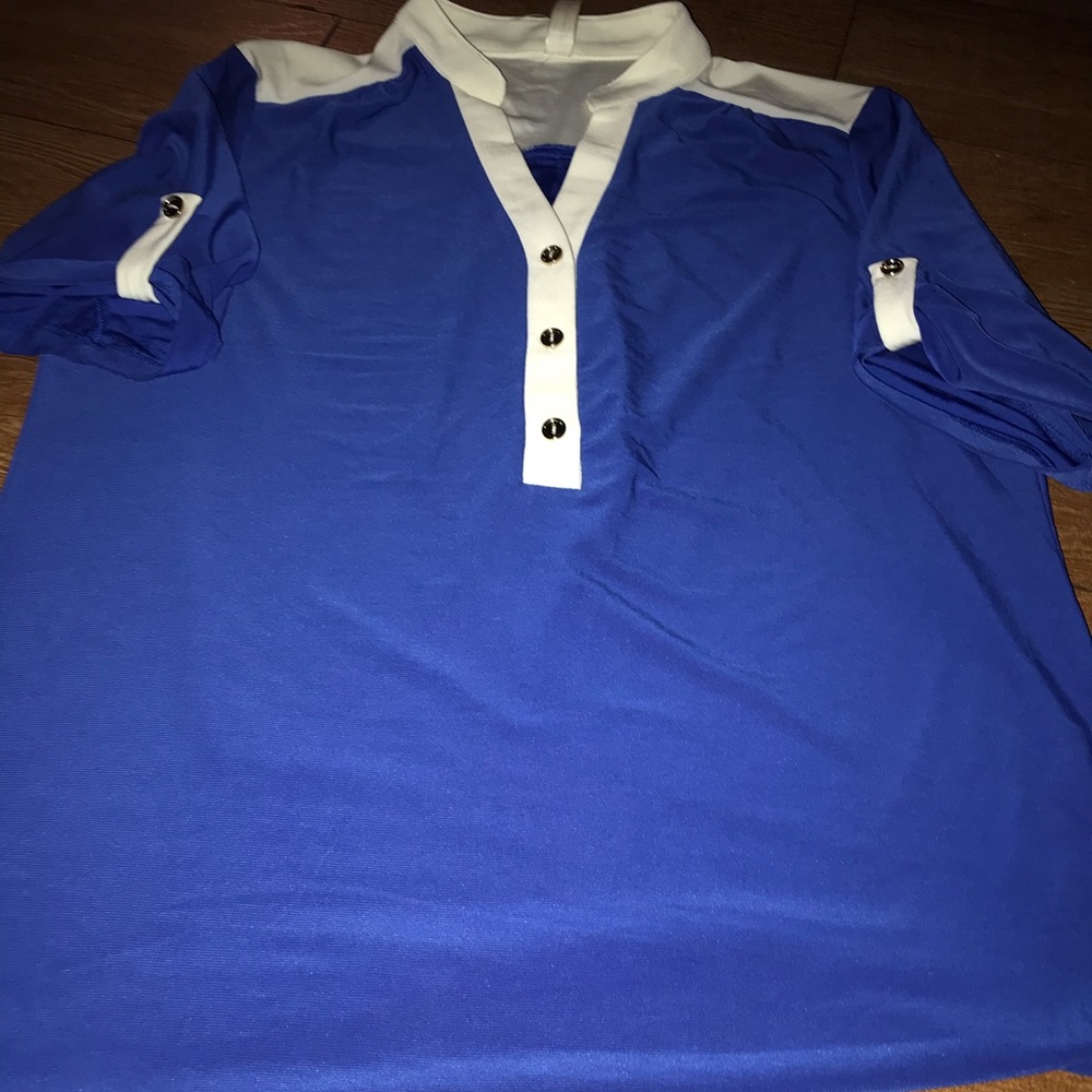 Women’s blouse Nwot